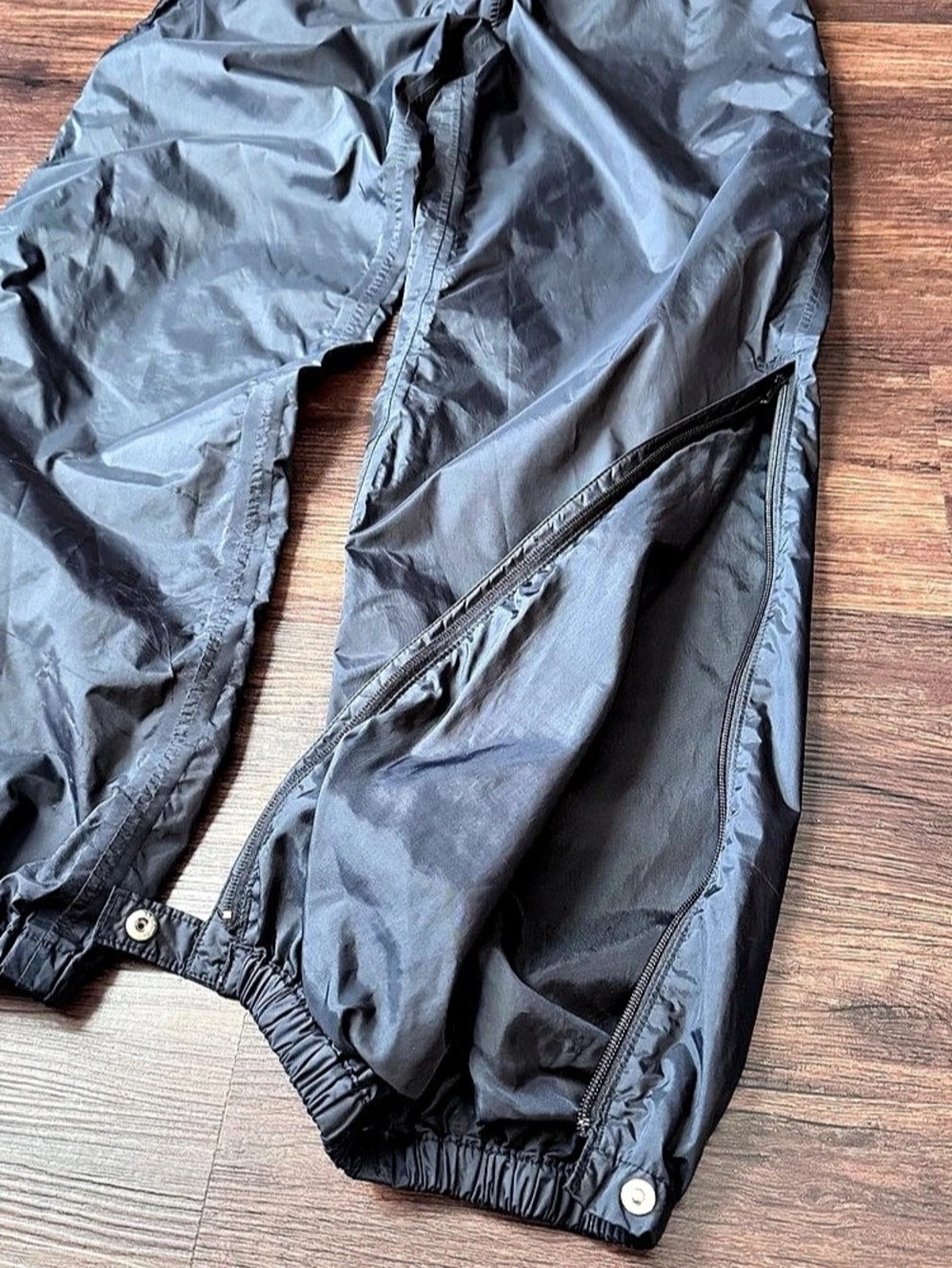 REI Elements Mens Black Rain Pants Hiking Waterproof Medium Nylon Pull On Zipper